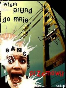 między anodą a katodą.