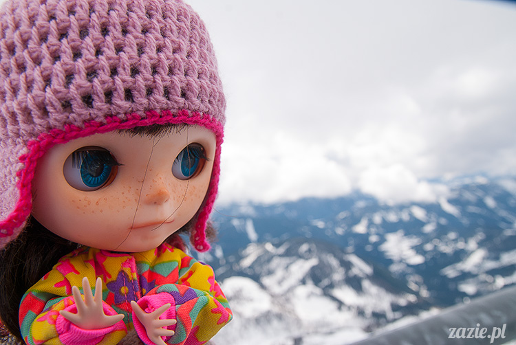 Zazie Blythe dolls Oh!Zazie custom ooak Simply Chocolate & Simply Vanilla winter ski mountains zazie.com.pl