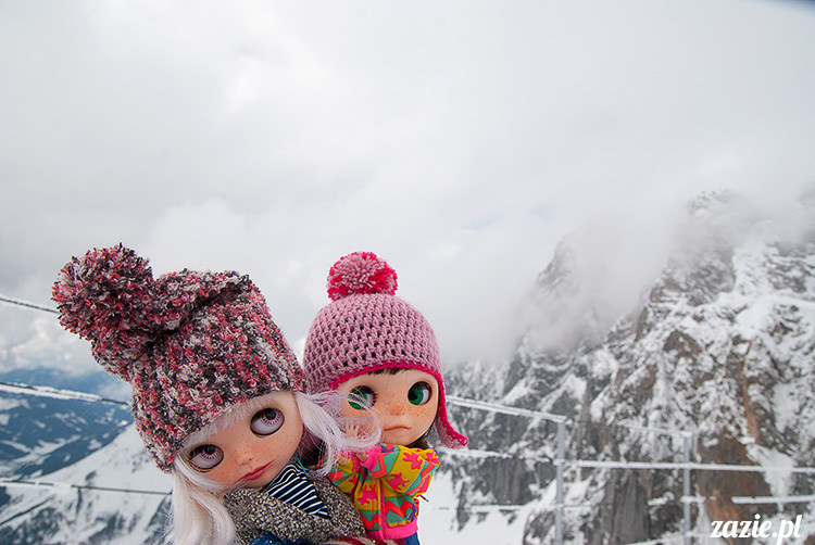 Zazie Blythe dolls Oh!Zazie custom ooak Simply Chocolate & Simply Vanilla winter ski mountains zazie.com.pl
