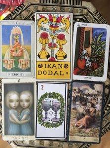 karta dnia: DWÓJKA KIELICHÓW (PUCHARÓW)